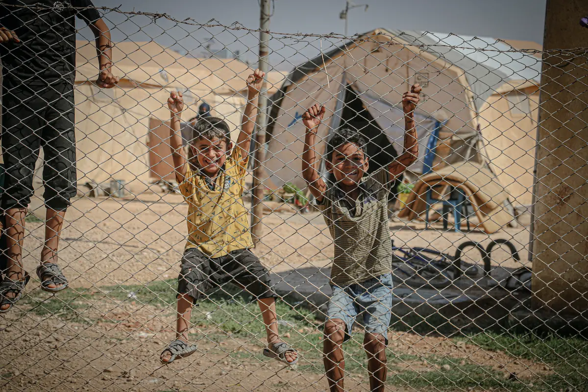 Niños refugiados - personas refugiadas - CertificadoElectronico.es