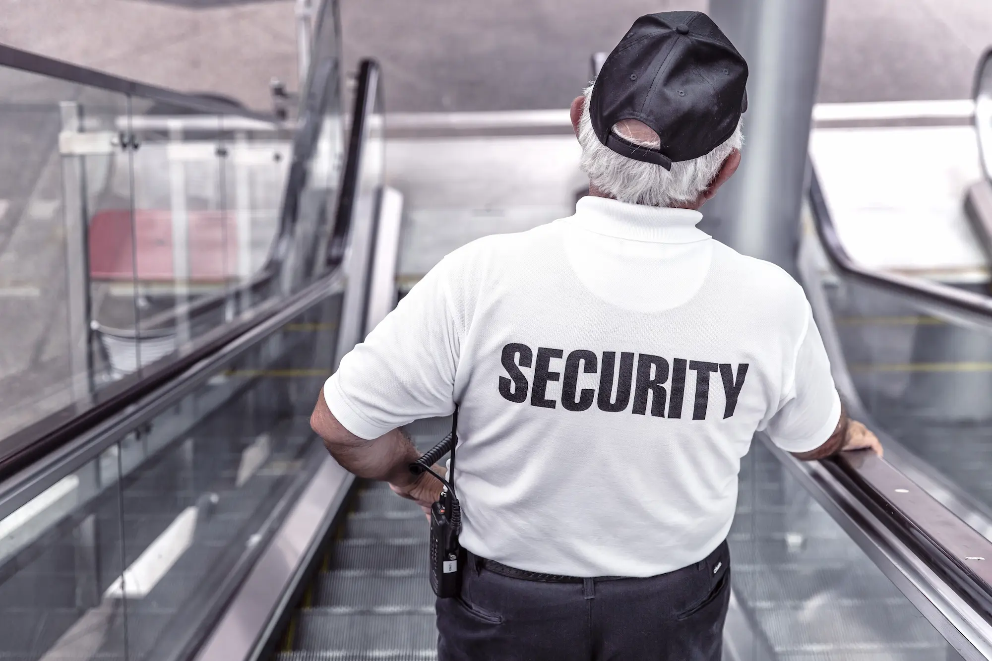 Guardia de seguridad - empresas de seguridad privada - CertificadoElectronico.es