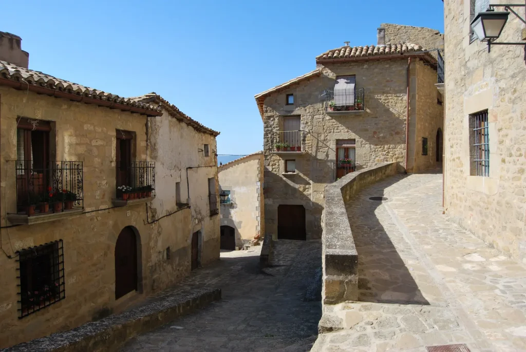 Pueblo de montaña - Huesca - CertificadoElectronico.es