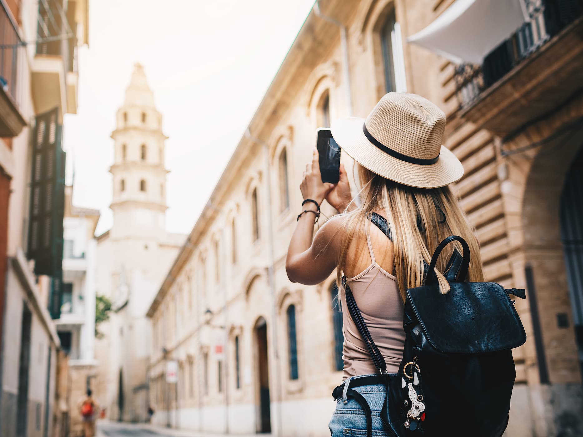 Turista de viaje – renovar la tarjeta sanitaria europea – CertificadoElectronico.es Turista de viaje - renovar la tarjeta sanitaria europea - CertificadoElectronico.es